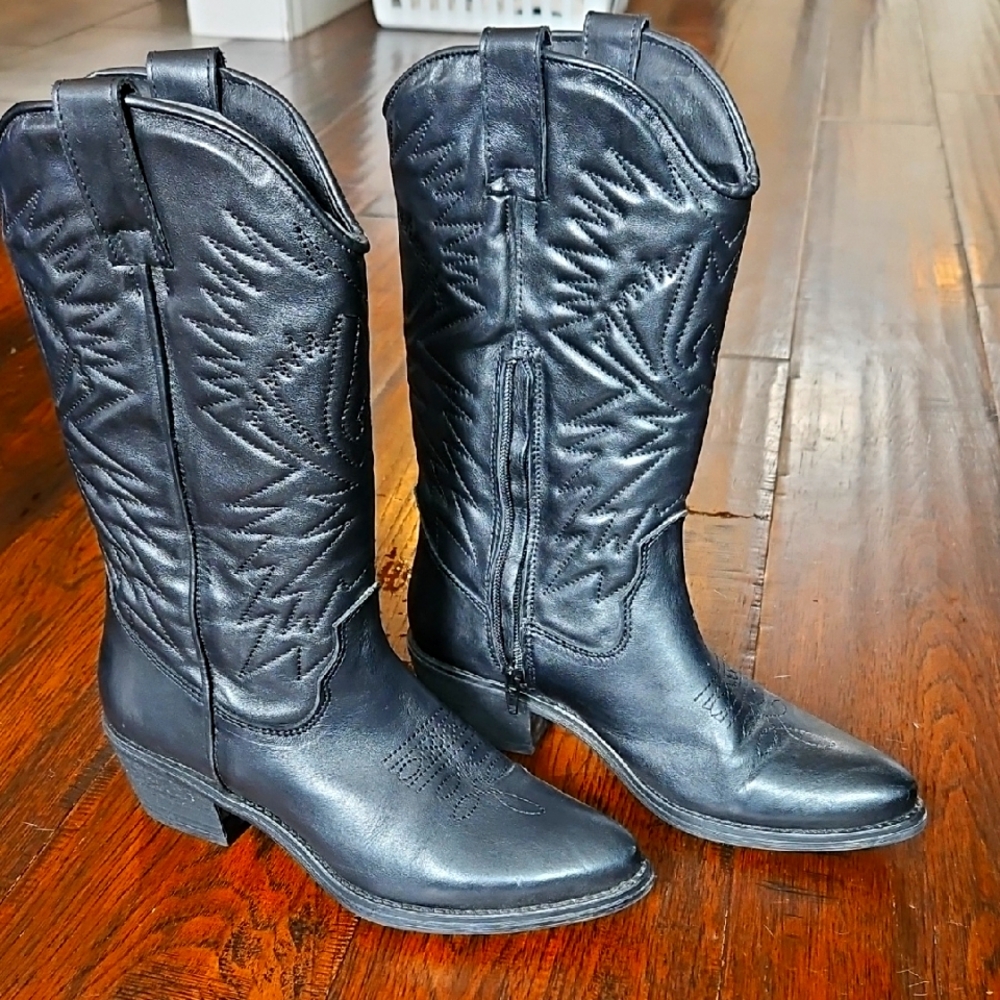 Sz 9 Steve Madden Ladies Black Western Leather Boots